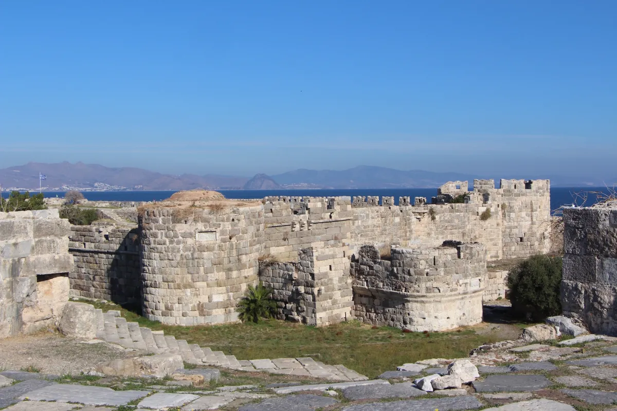 Neratzia Castle (Castle of the Knights)